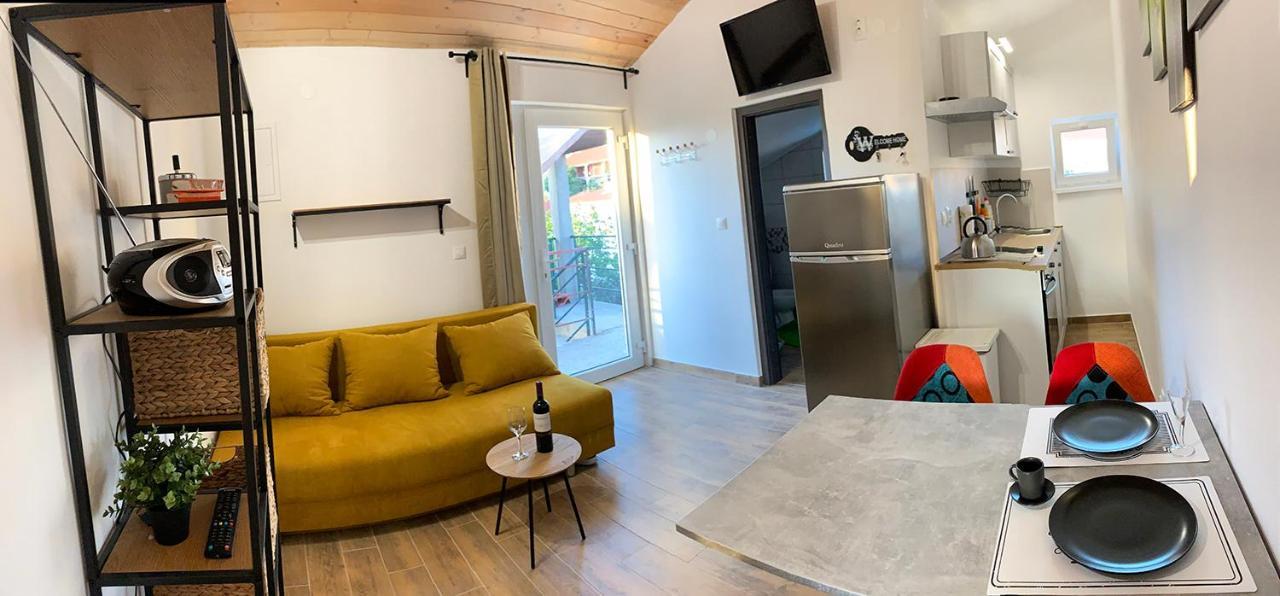 Apartment Rogoznica *